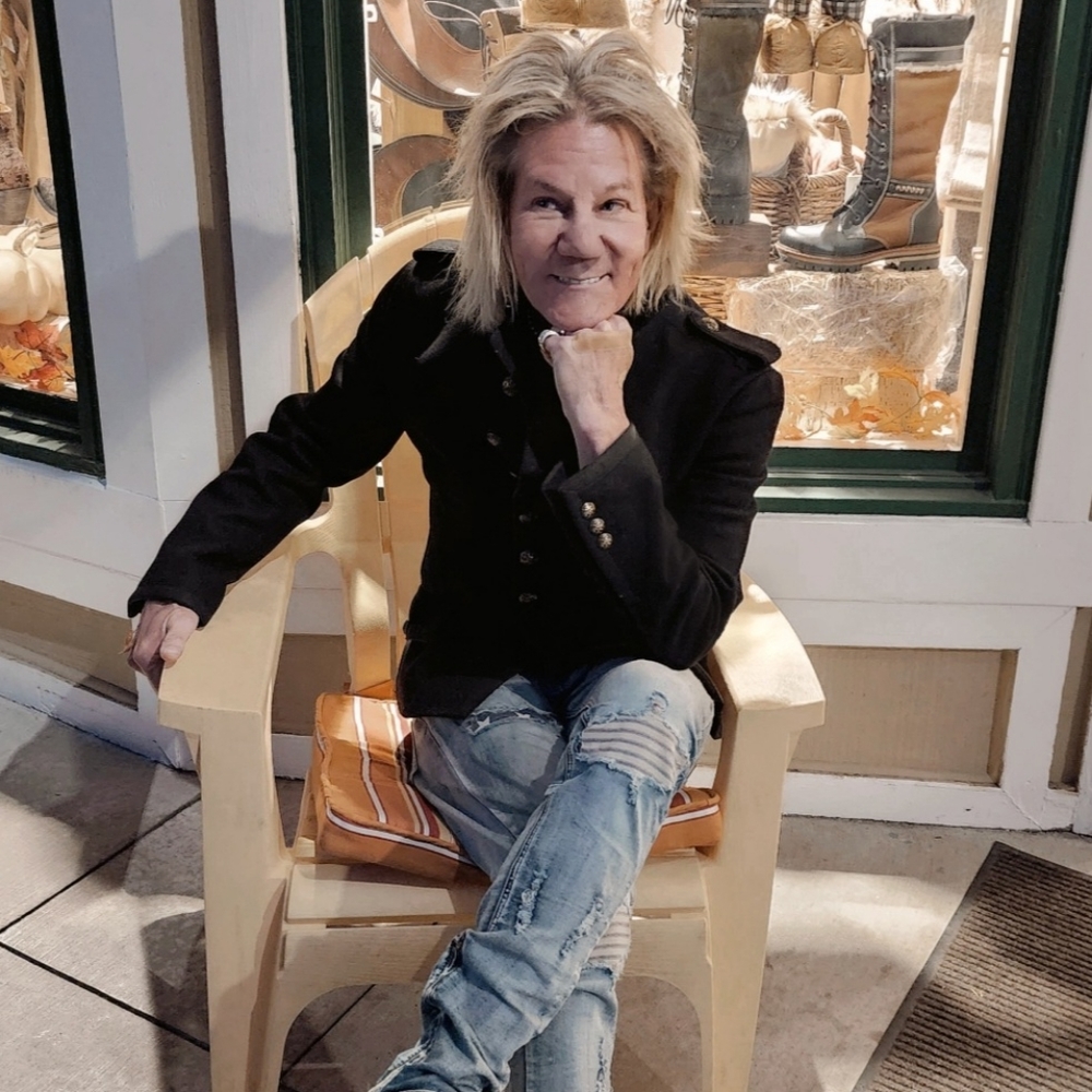 Vintage clothing buyer